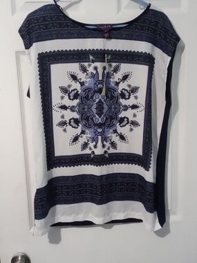 long tall sally White and Navy Medallion Print Tunic Top